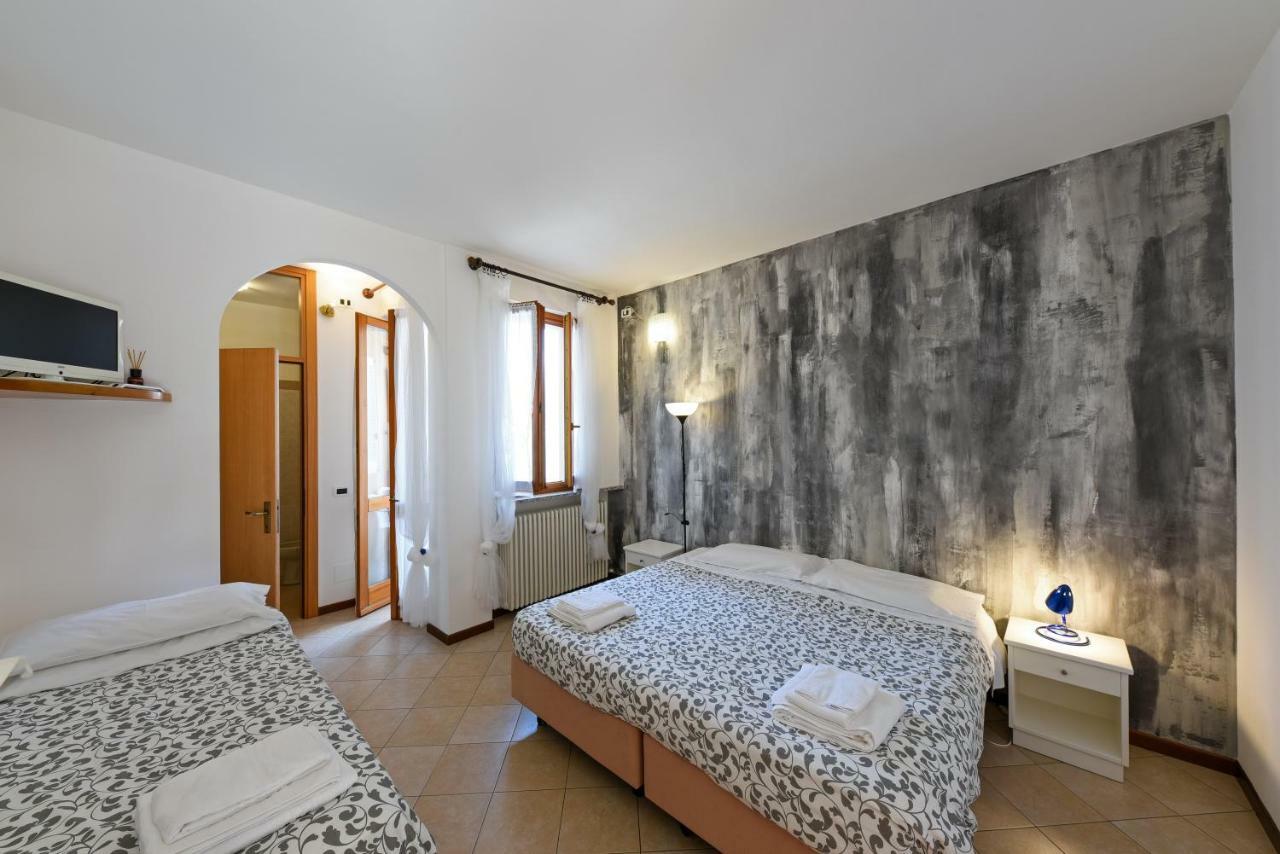 Locanda Dell'Era Dorio Eksteriør bilde