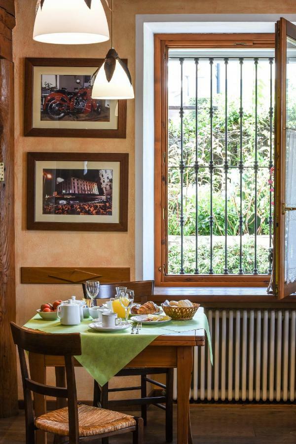 Locanda Dell'Era Dorio Eksteriør bilde